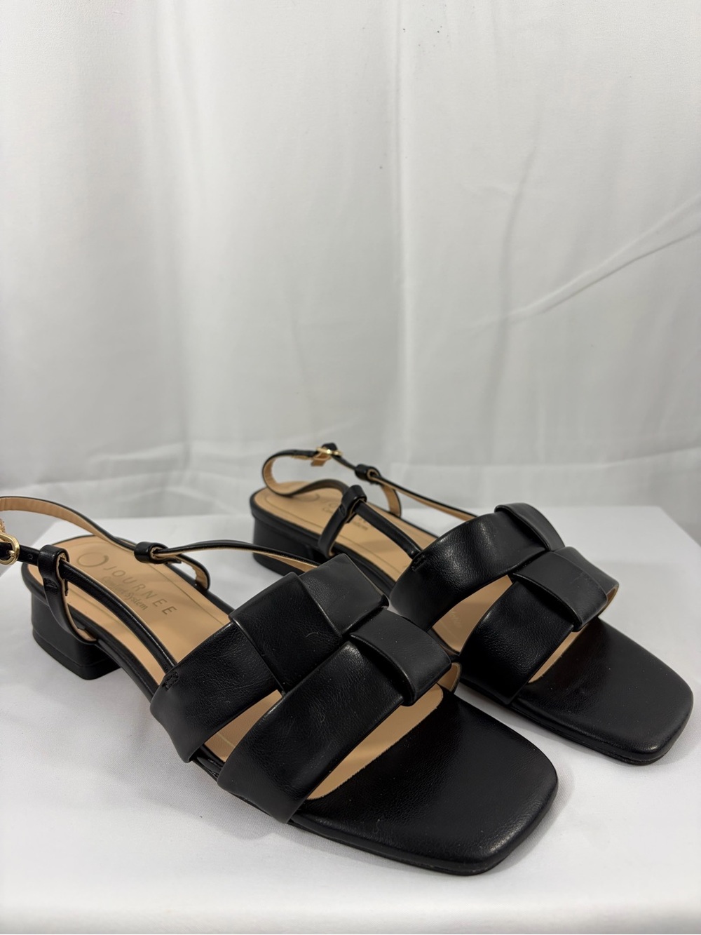 NWT Journee Women’s Size 8 Black Woven Strap Slingback Sandals